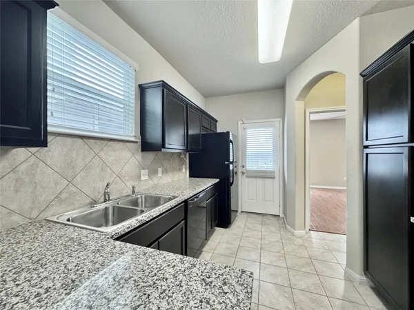 $1,950 | 407 Katmai Circle, Pflugerville, TX 78660