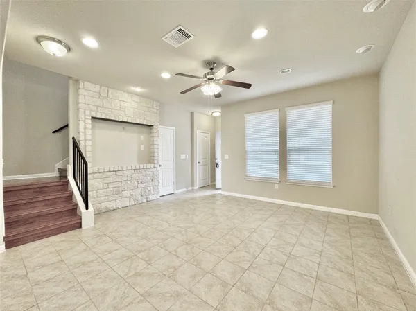 $1,950 | 407 Katmai Circle, Pflugerville, TX 78660