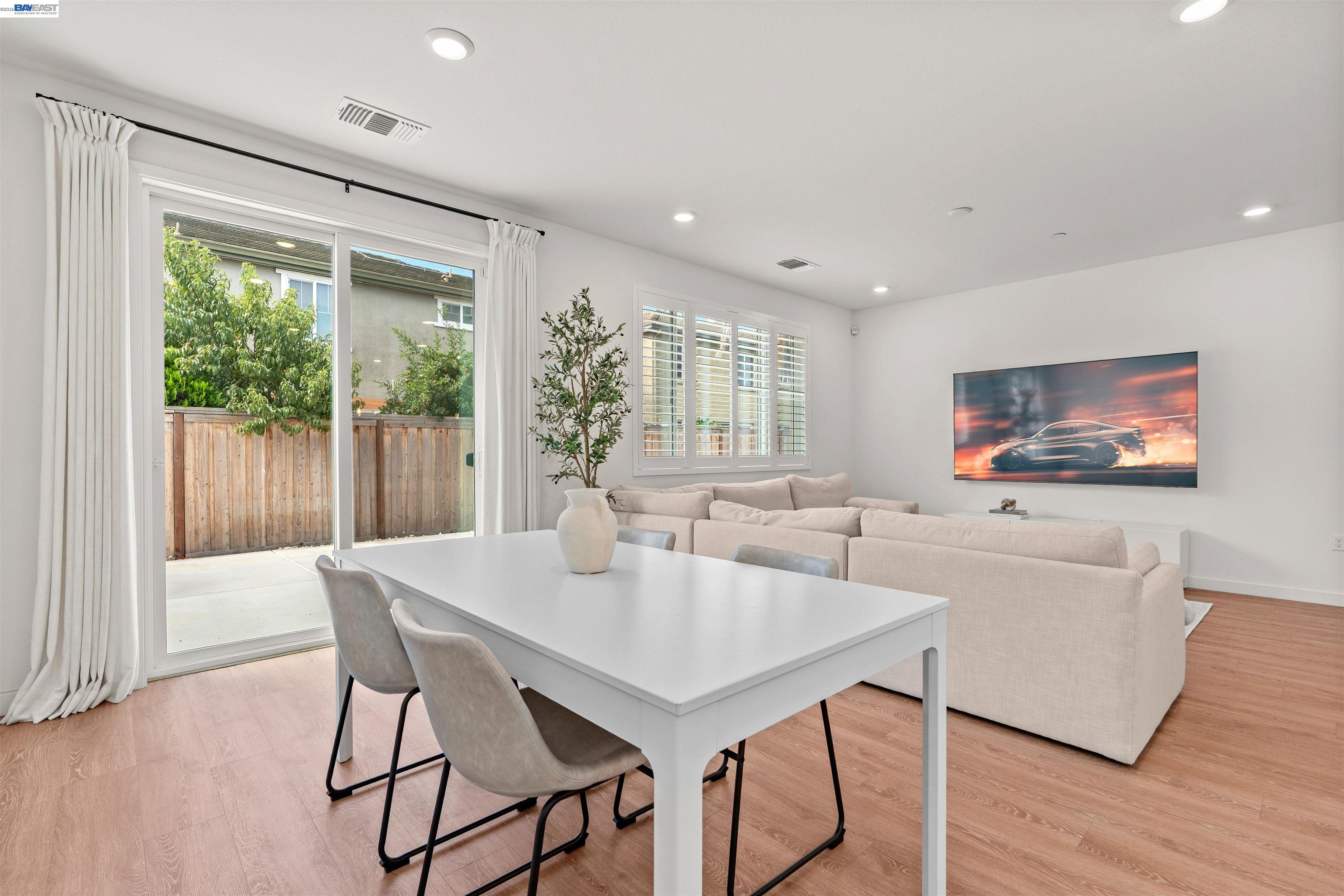 1018 Shearwater Road Lathrop, CA 95330 - Photo 8 of 34 Gallery Image 8