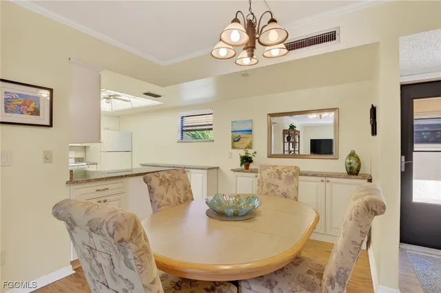 $174,900 | 12501 McGregor Boulevard, Unit 28, Fort Myers, FL 33919