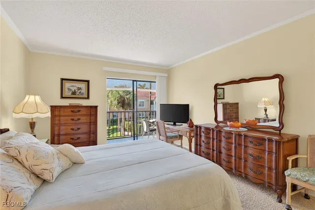 $174,900 | 12501 McGregor Boulevard, Unit 28, Fort Myers, FL 33919