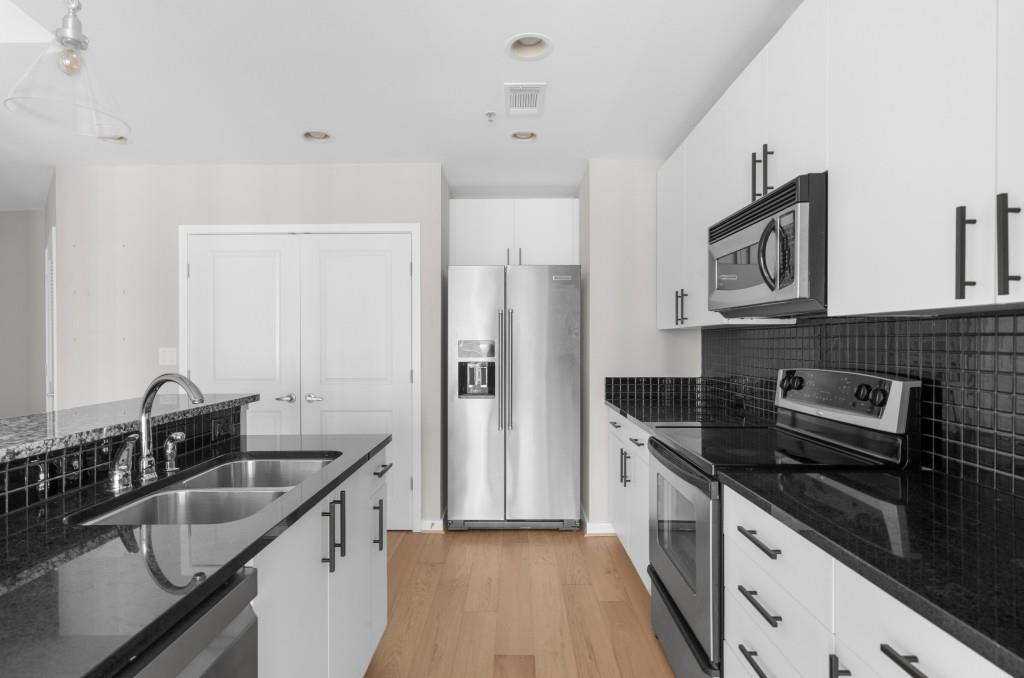 250 Pharr Road Northeast, Unit 1602 Atlanta, GA 30305 - Photo 6 of 42