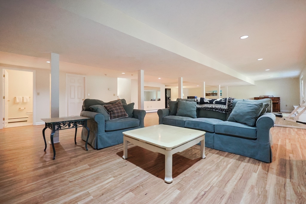 8 Fieldstone Lane Natick, MA 01760 - Photo 31 of 38