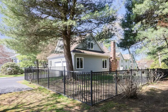 $1,200,000 | 8 Fieldstone Lane, Natick, MA 01760