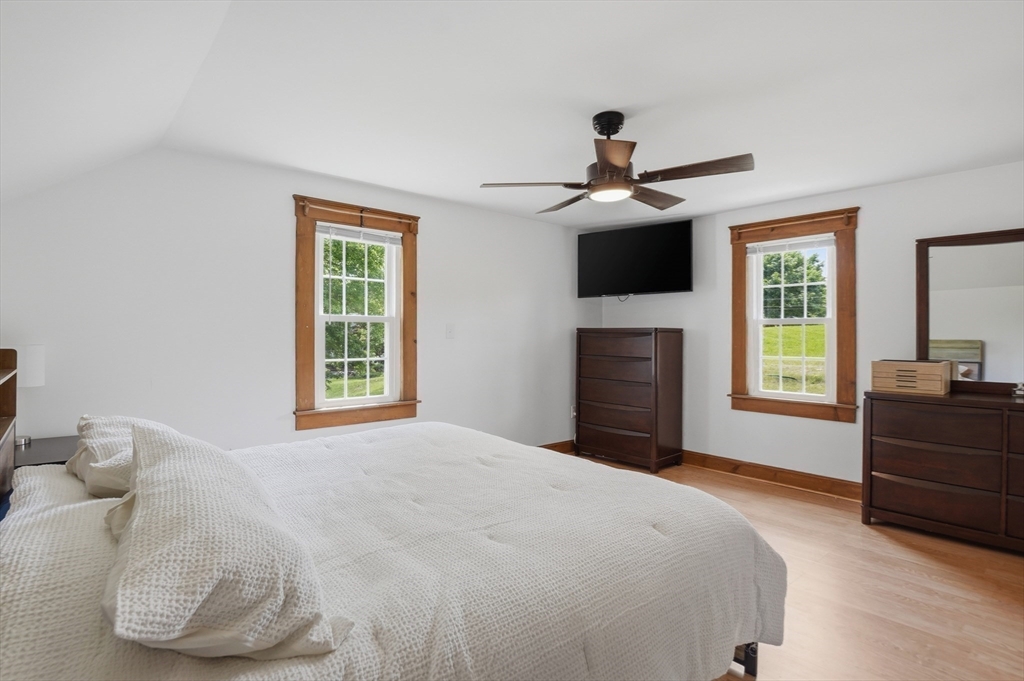 55 Century Farm Road Sutton, MA 01590 - Photo 16 of 28