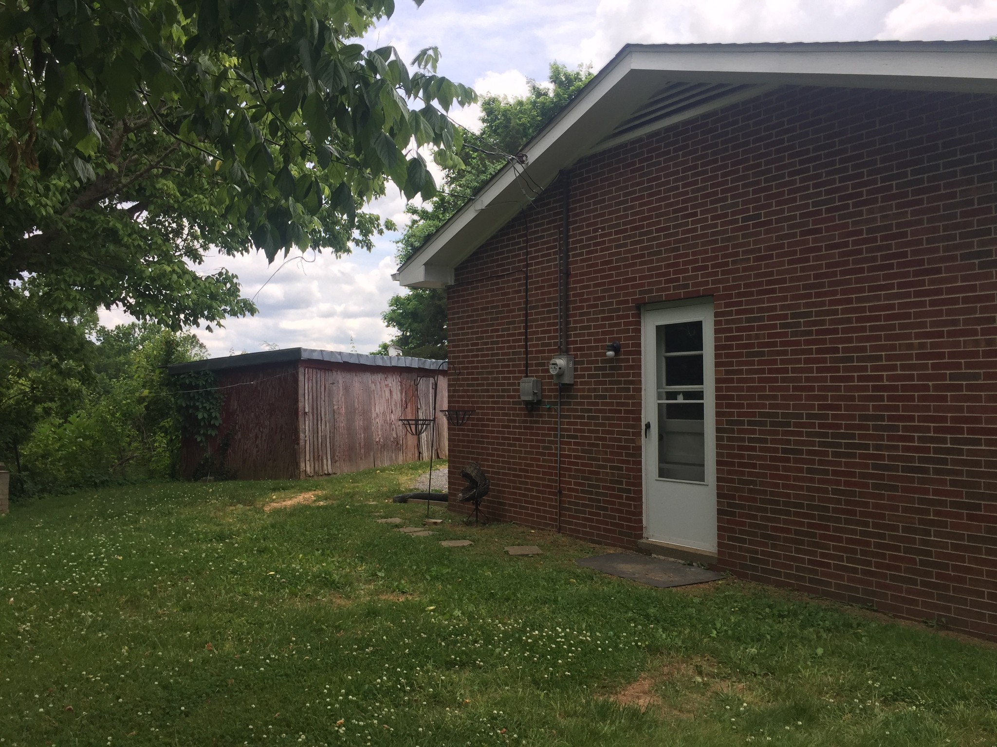 1338 York Road Clarksville, TN 37042 - Photo 3 of 16 Gallery Image 3