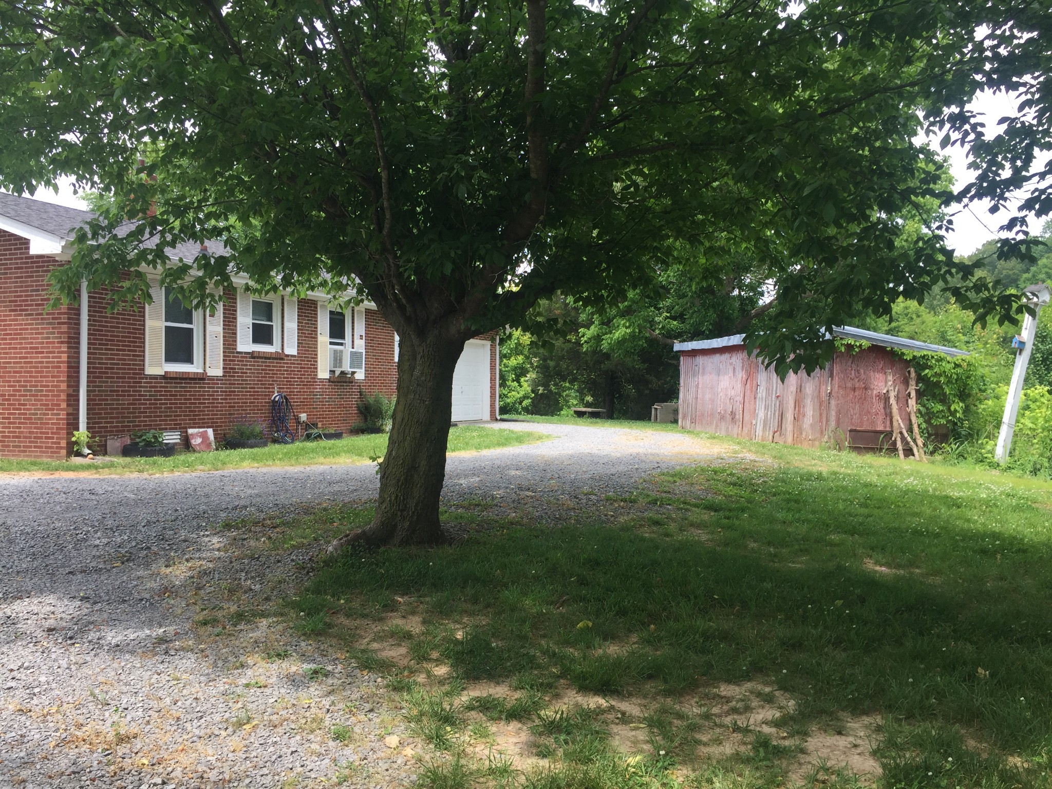 1338 York Road Clarksville, TN 37042 - Photo 8 of 16 Gallery Image 8