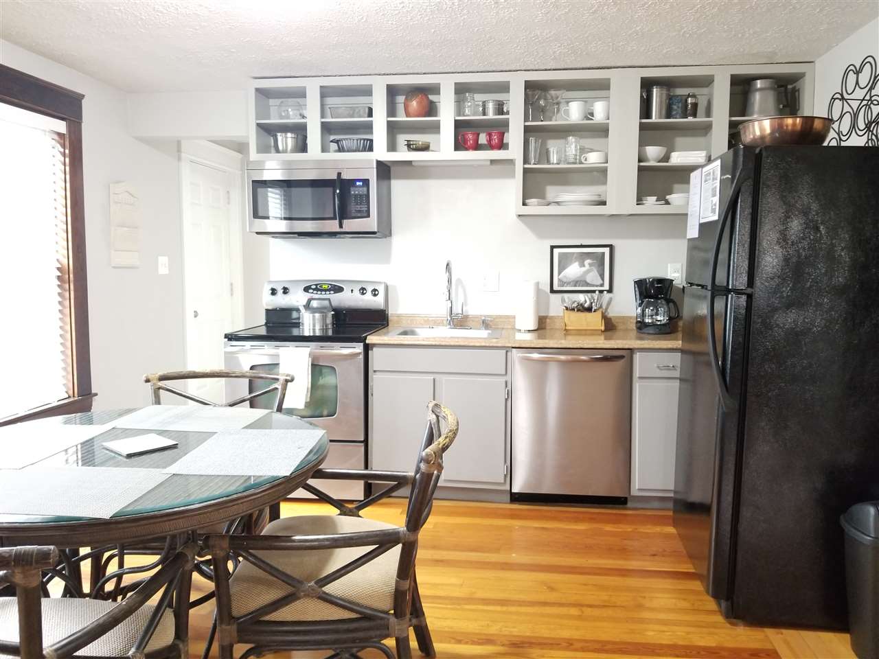 65 South Elm Street, Unit 3 Manchester, NH 03103 - Photo 12 of 22