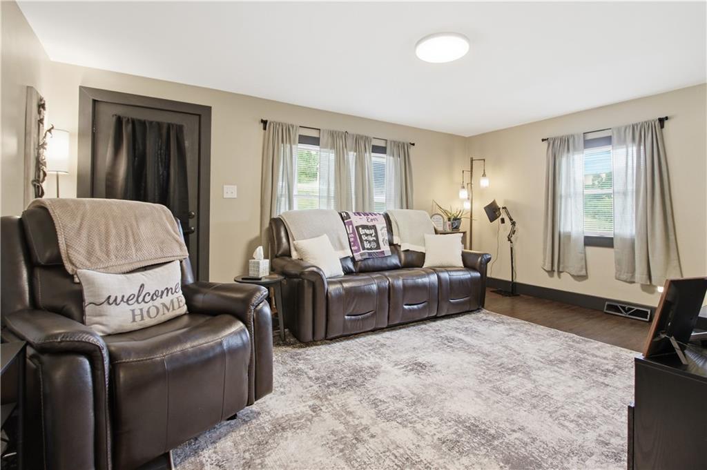 344 Lenity School Road Belle Vernon, PA 15012 - Photo 5 of 23