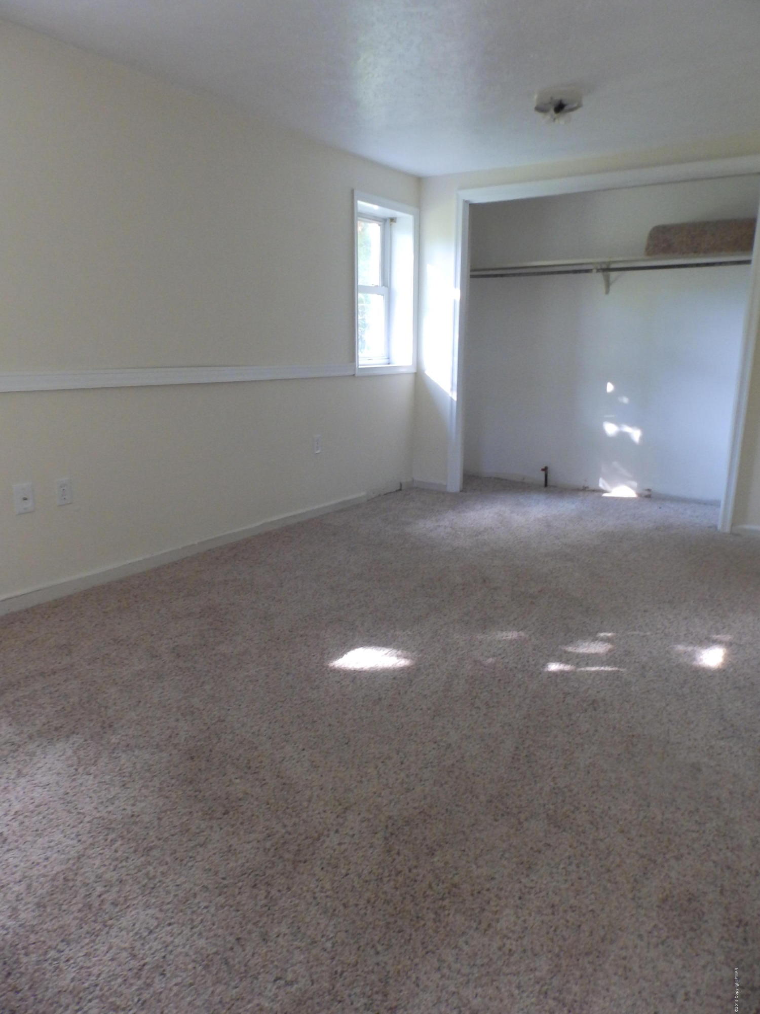 421 Leander Road East Stroudsburg, PA 18302 - Photo 8 of 15 P8040110