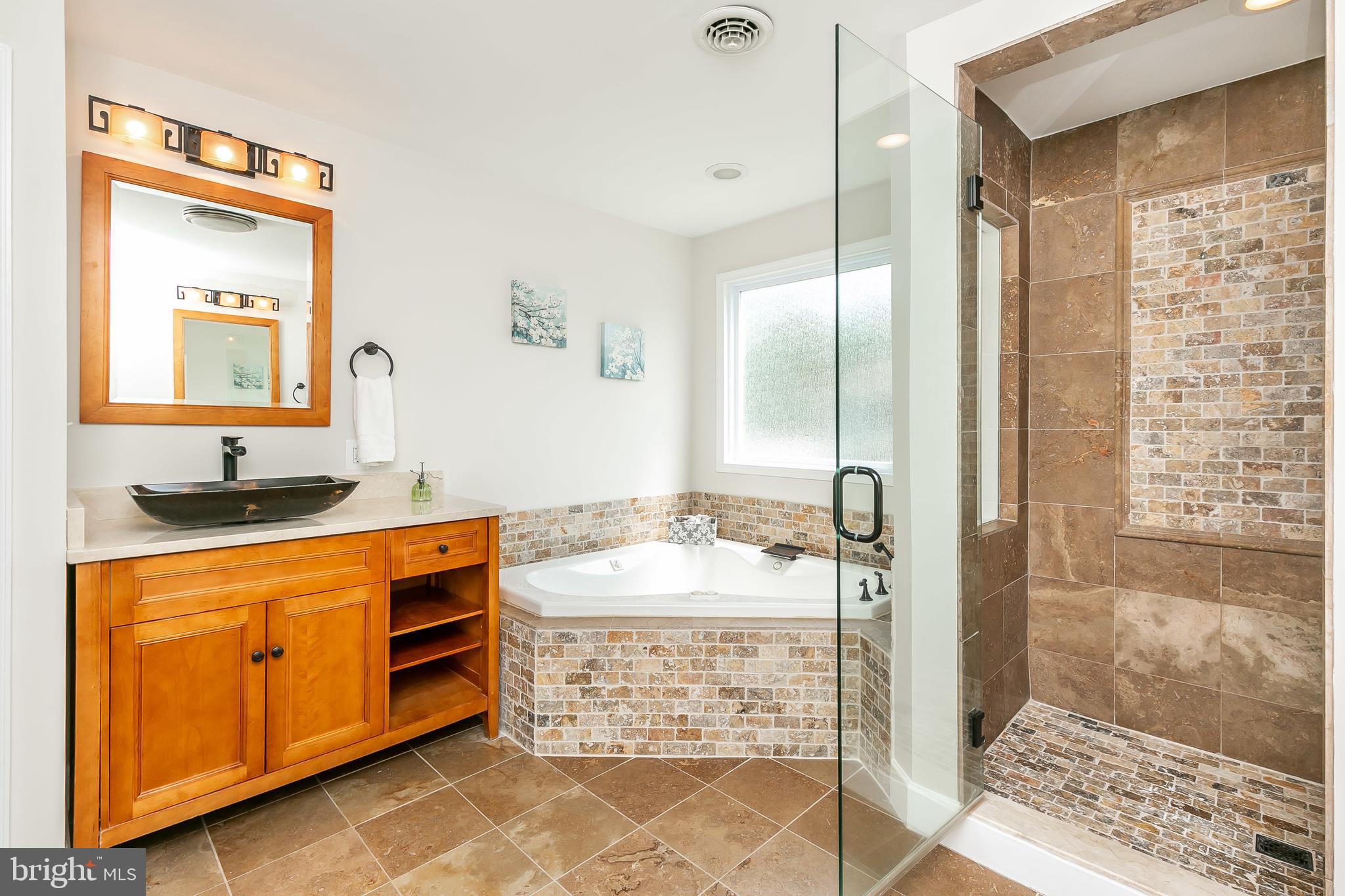 28 Ridgefield Road Lutherville-Timonium, MD 21093 - Photo 25 of 62 Master Bath