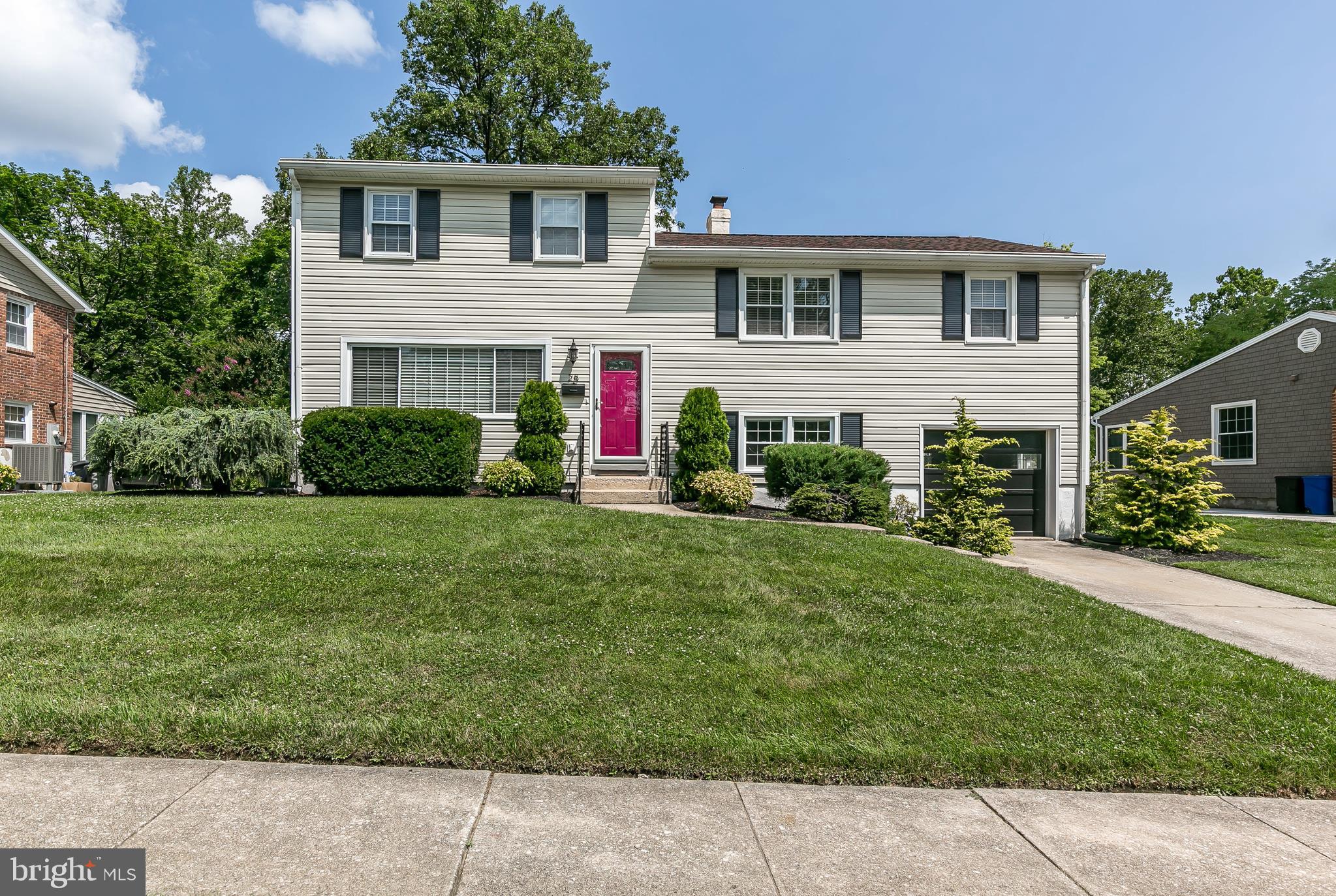 28 Ridgefield Road Lutherville-Timonium, MD 21093 - Photo 4 of 62 Welcome To 28 Ridgefield Road!
