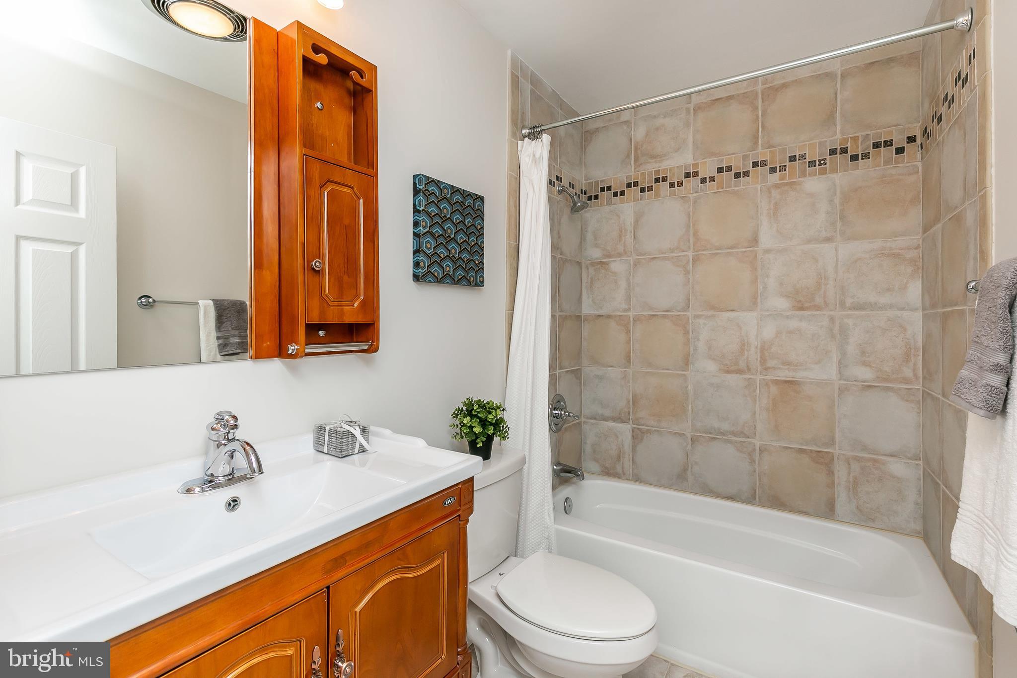 28 Ridgefield Road Lutherville-Timonium, MD 21093 - Photo 31 of 62 Full Bath