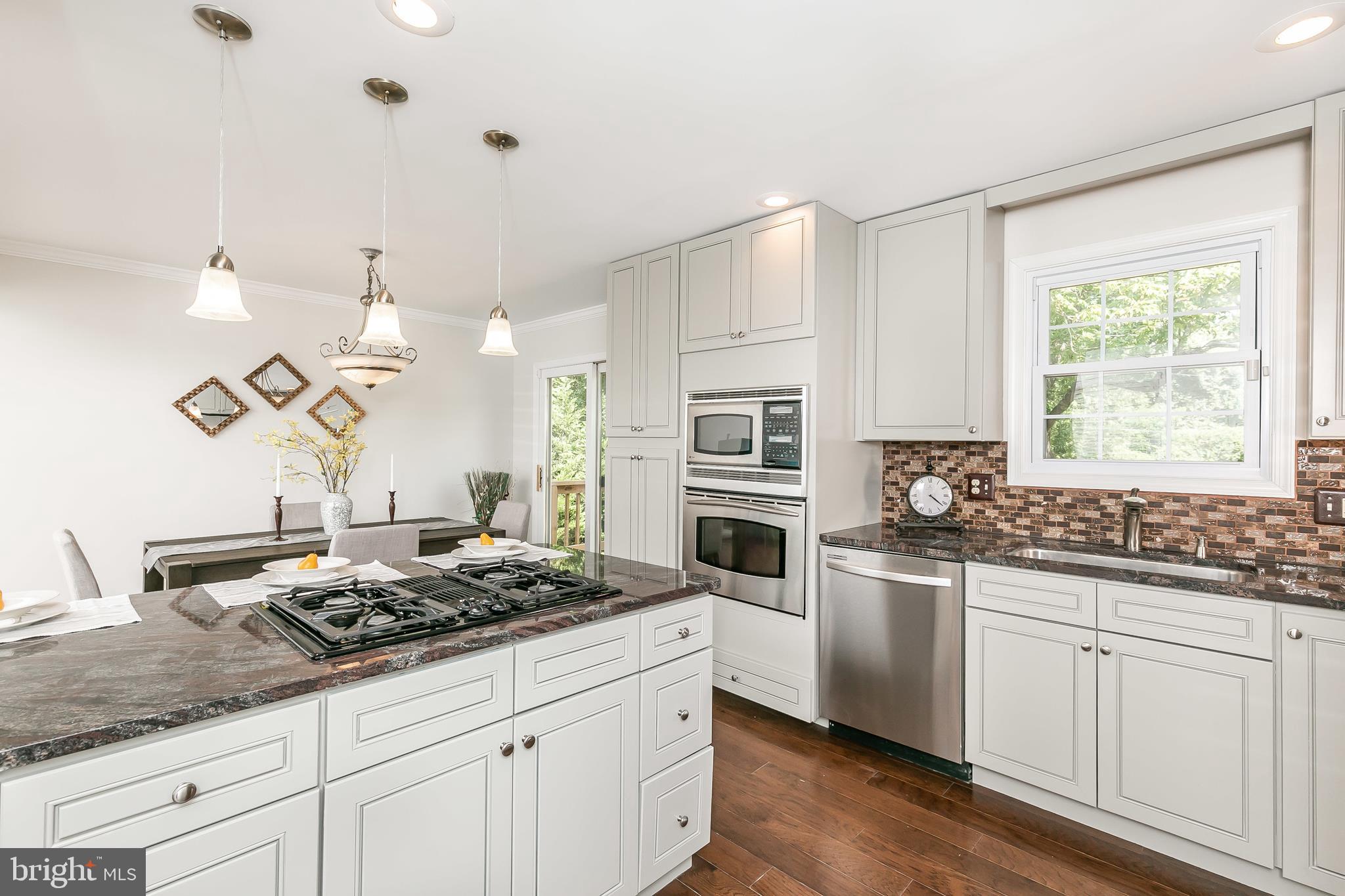 28 Ridgefield Road Lutherville-Timonium, MD 21093 - Photo 10 of 62 Kitchen