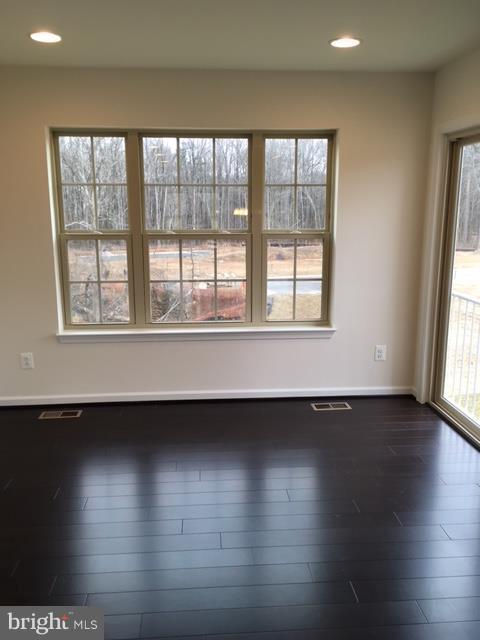 9940 Ravenhurst Road Middle River, MD 21220 - Photo 7 of 10 Living Room