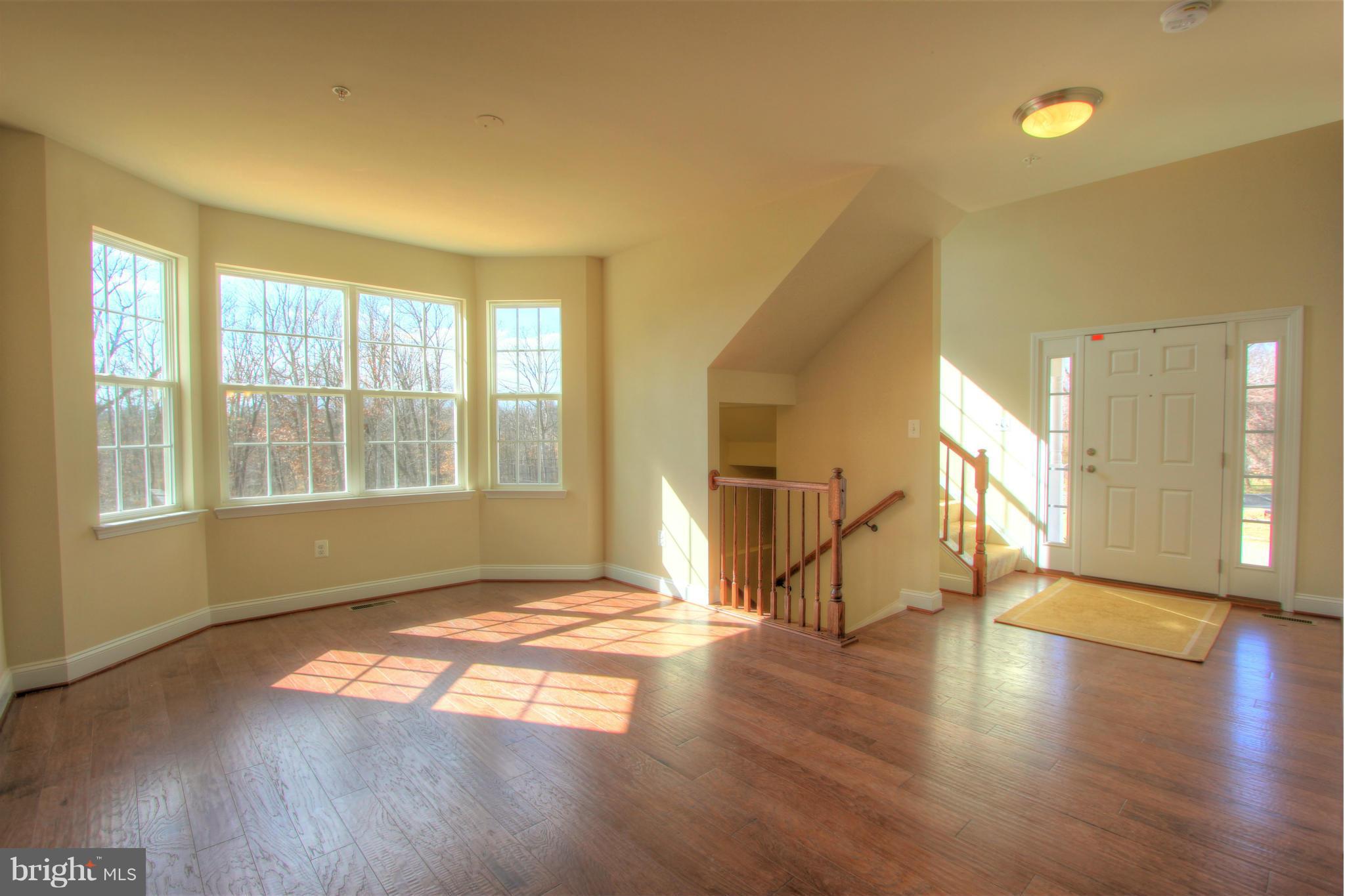 9299 Whiskey Bottom Road Laurel, MD 20723 - Photo 3 of 30 Living Room