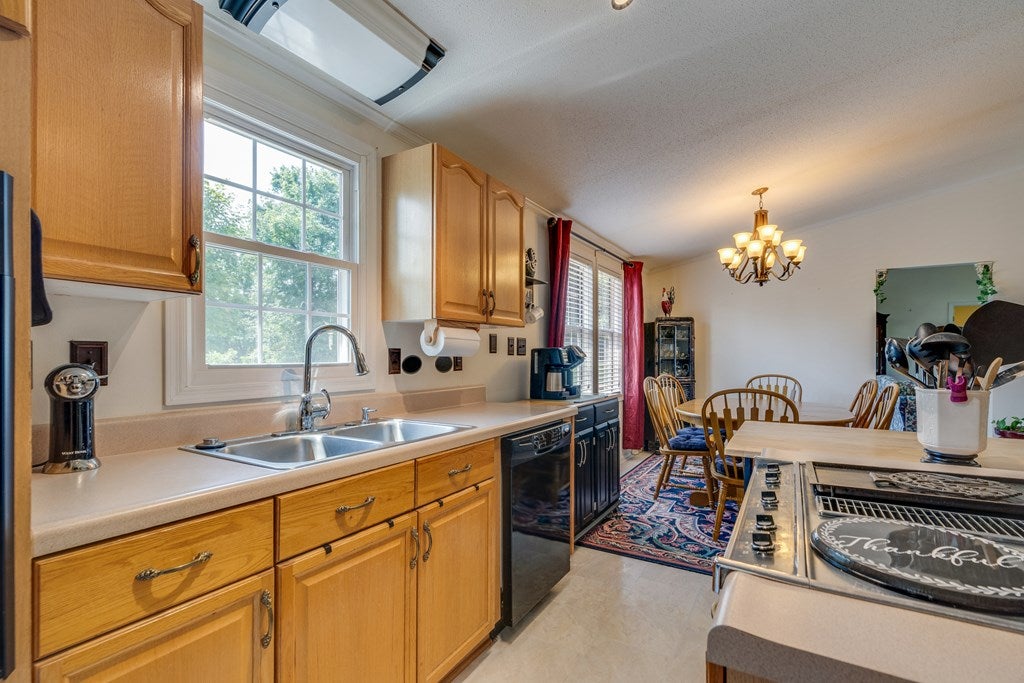 21043 Green Spring Road Abingdon, VA 24211 - Photo 13 of 30 Gallery Image 13