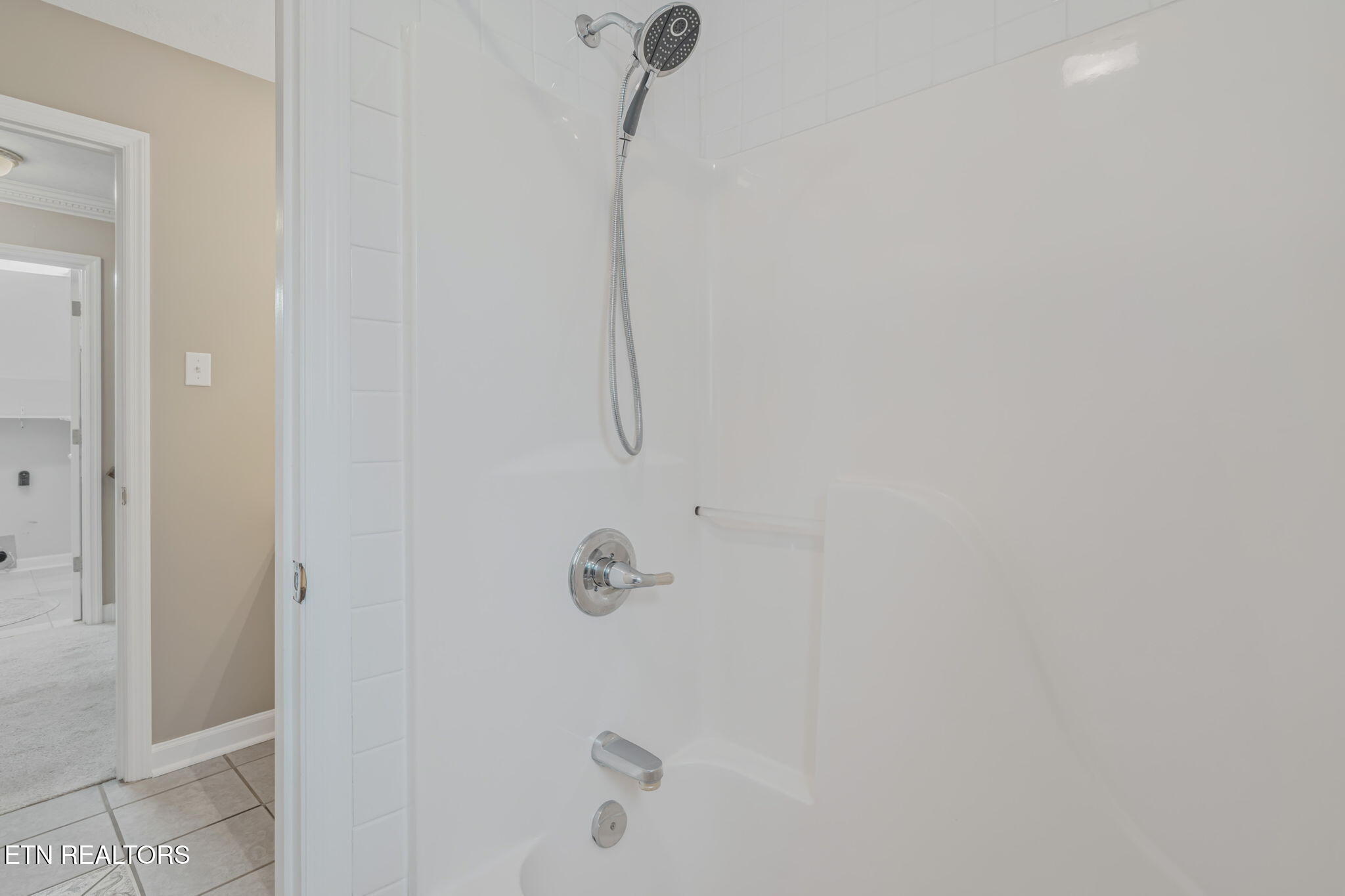 817 Tate Trotter Road Powell, TN 37849 - Photo 28 of 52 28-web-or-mls-817 Tate Trotter Road-21
