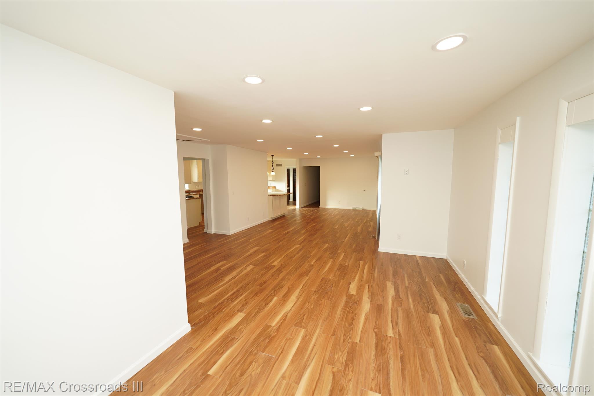 17200 Elwell Road Belleville, MI 48111 - Photo 8 of 23 Gallery Image 8
