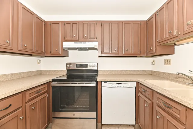 $79,900 | 4215 North 100th Street, Unit 269, Milwaukee, WI 53222