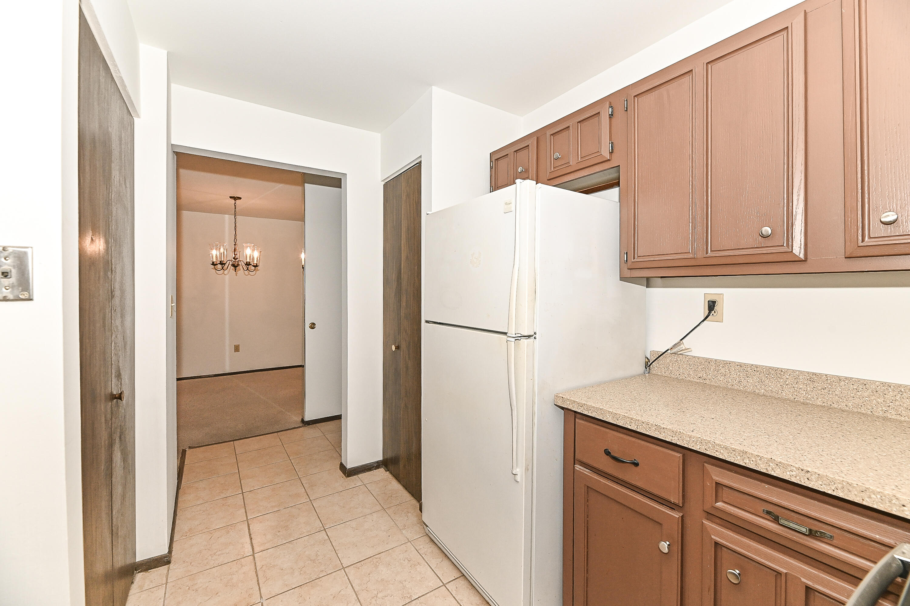 4215 North 100th Street, Unit 269 Milwaukee, WI 53222 - Photo 4 of 38 Kitchen