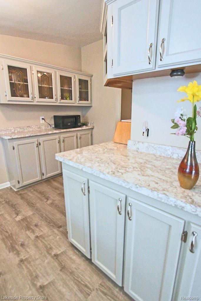 5160 North Oak Road Davison, MI 48423 - Photo 20 of 35 5.jpg