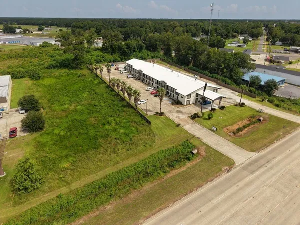$1,750,000 | 14590 Highway 165, Kinder, LA 70648