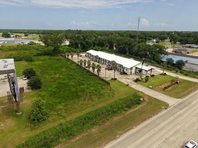$1,750,000 | 14590 Highway 165, Kinder, LA 70648