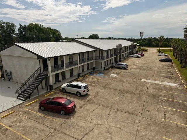 $1,750,000 | 14590 Highway 165, Kinder, LA 70648