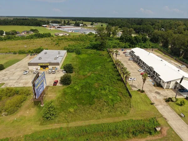 $1,750,000 | 14590 Highway 165, Kinder, LA 70648