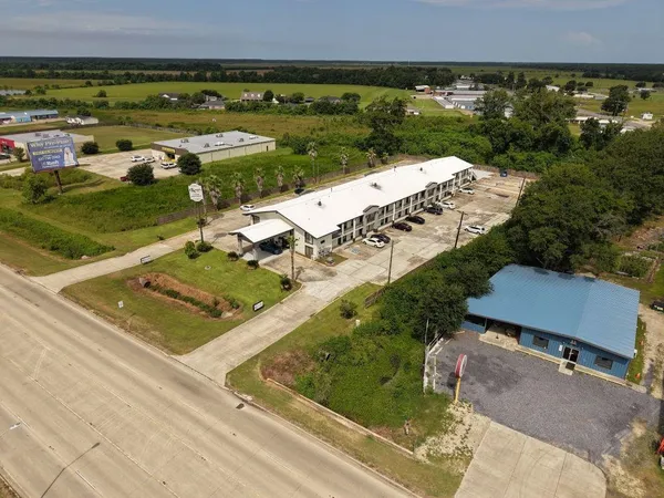 $1,750,000 | 14590 Highway 165, Kinder, LA 70648