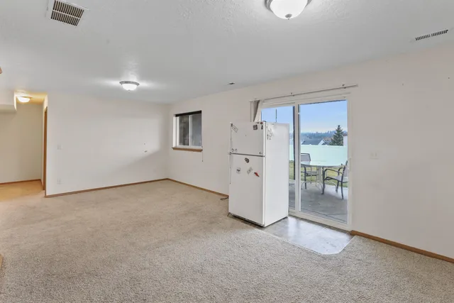 $550,000 | 1025 North Olson Hill Court, Medical Lake, WA 99022