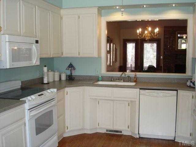 7633 Trowbridge Court Raleigh, NC 27613 - Photo 5 of 11