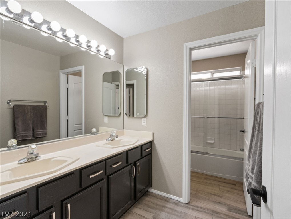 365 Kenya Road Las Vegas, NV 89123 - Photo 32 of 47 Full Bath upstairs