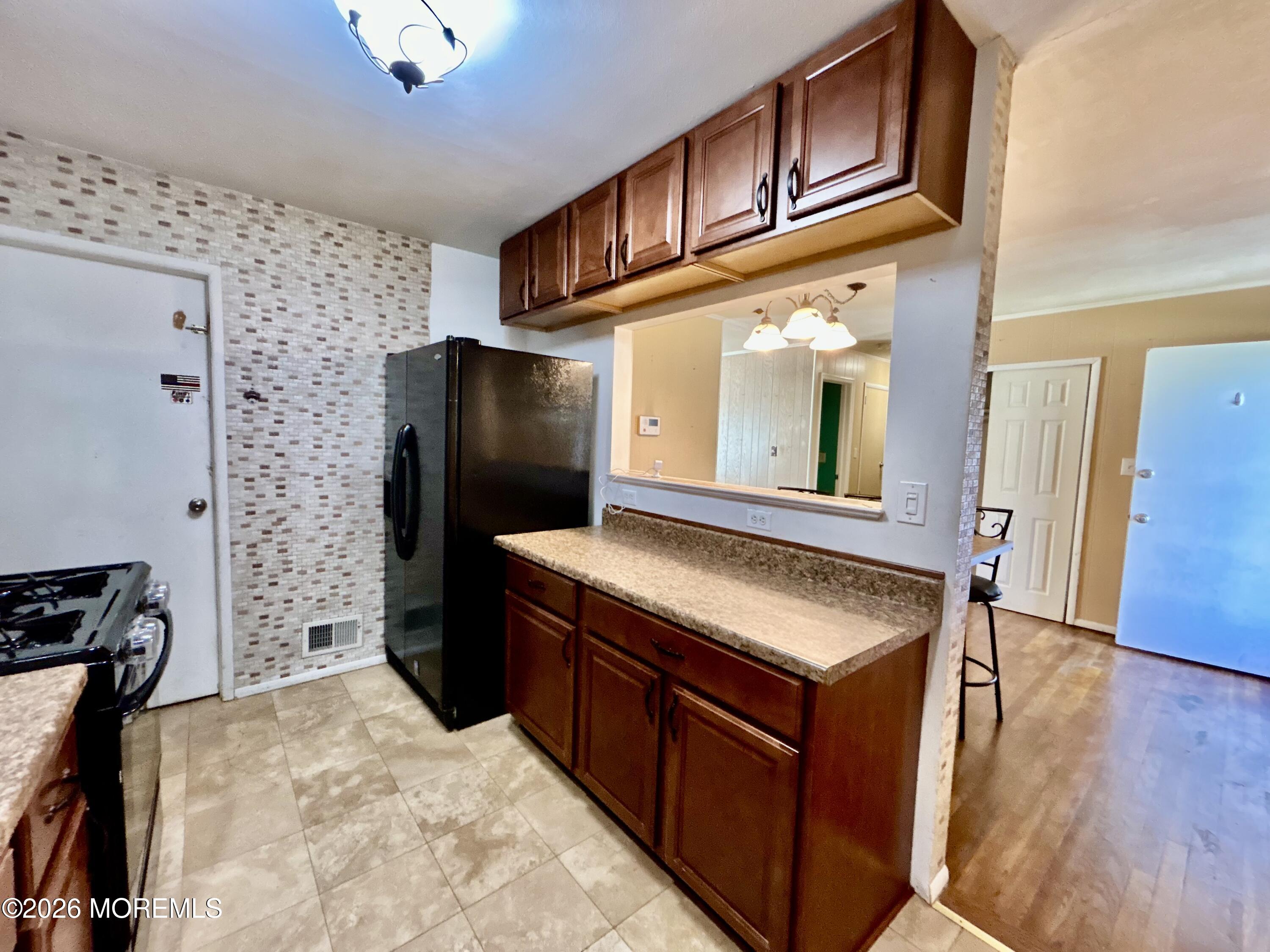 174 Princeton Road Parlin, NJ 08859 - Photo 8 of 33 IMG_7249