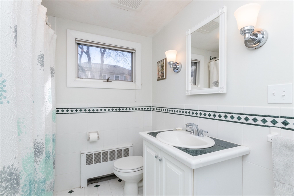 6 Enslin Road Needham, MA 02492 - Photo 11 of 31