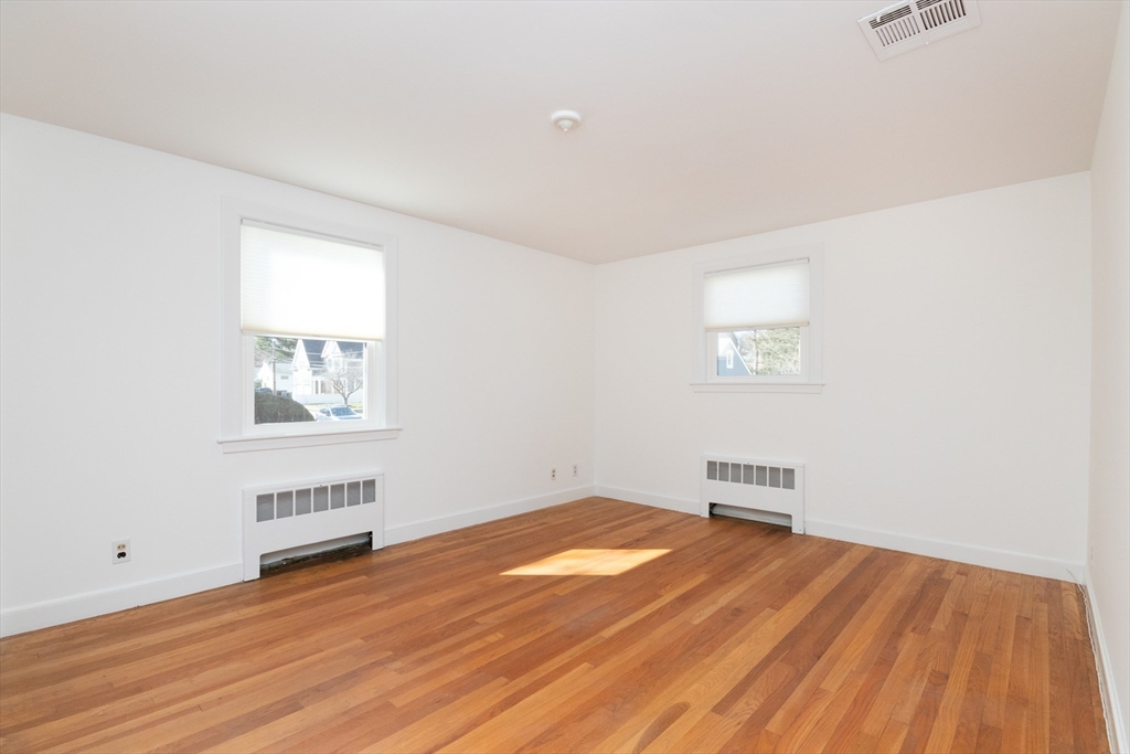 6 Enslin Road Needham, MA 02492 - Photo 13 of 31