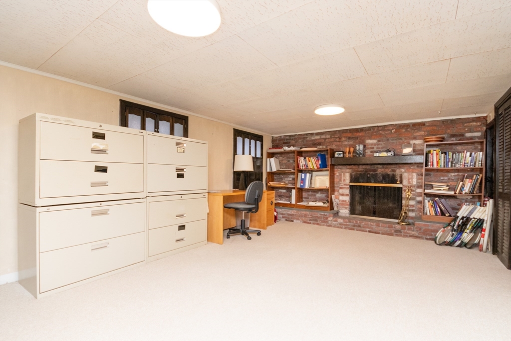 6 Enslin Road Needham, MA 02492 - Photo 17 of 31