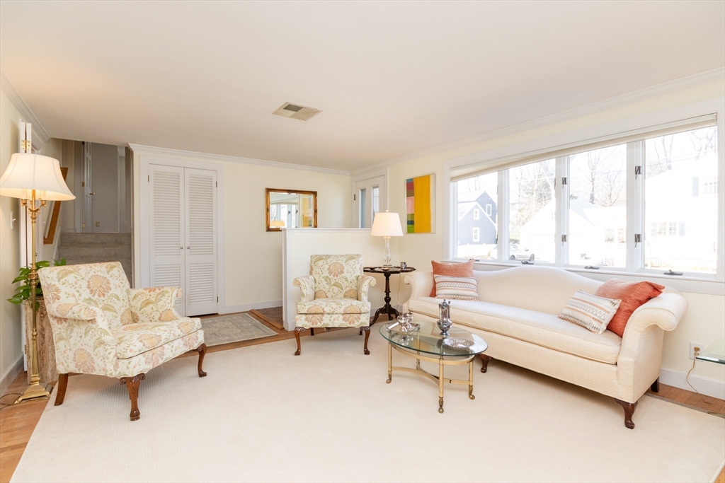 6 Enslin Road Needham, MA 02492 - Photo 9 of 31