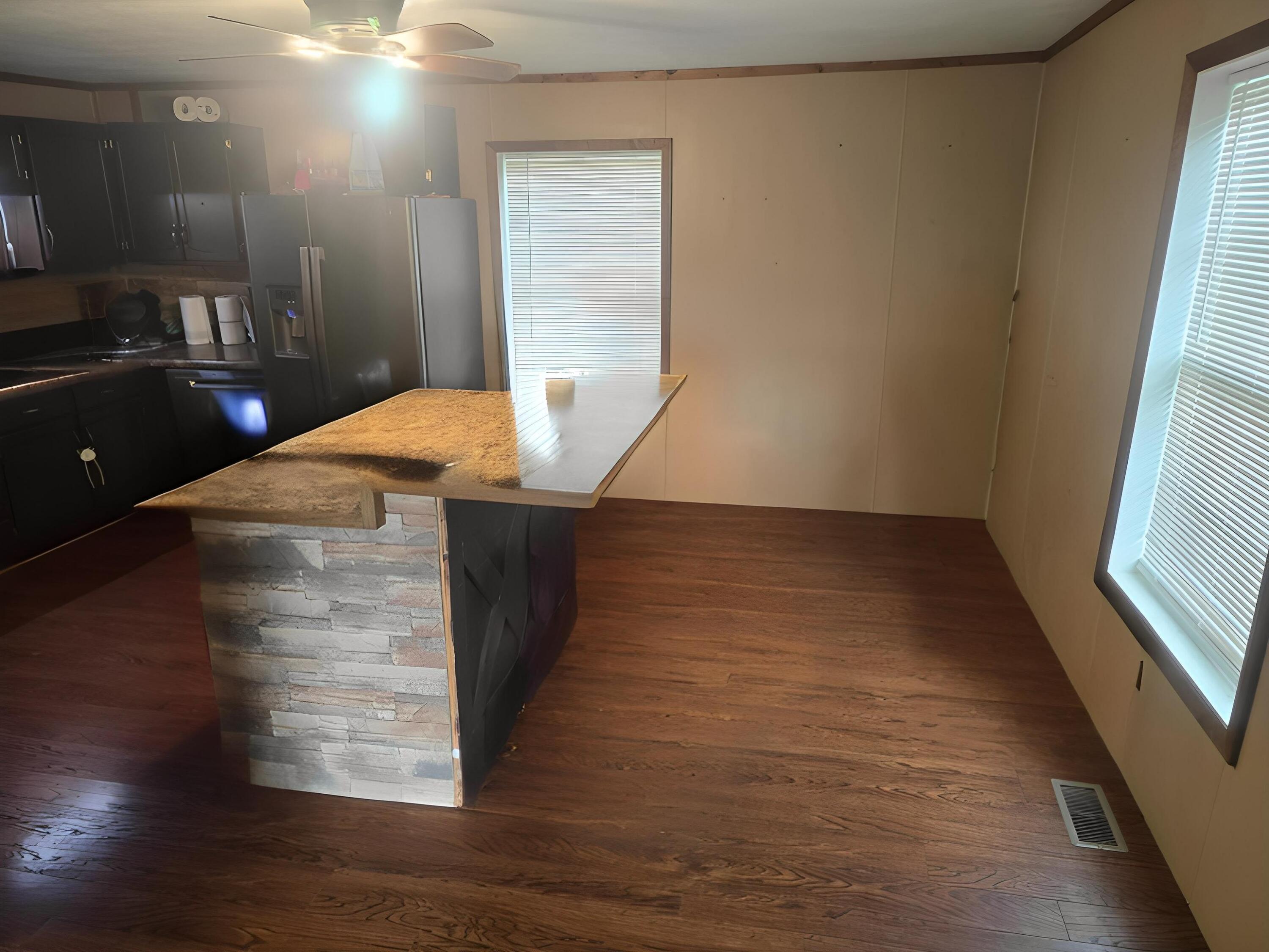 2715 Garfield Road Remus, MI 49340 - Photo 5 of 11 20250620_140109 - Furniture removed - 0