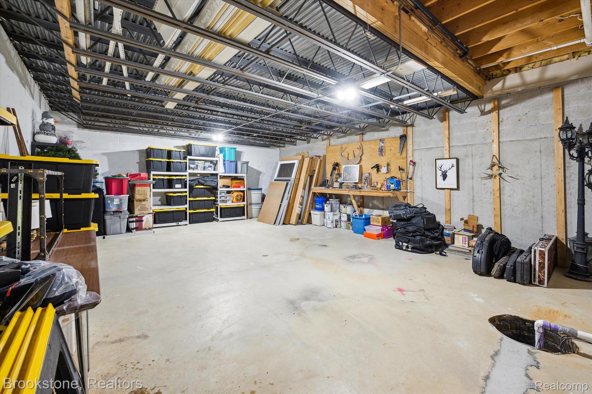 2307 Sundance Ridge Howell, MI 48843 - Photo 14 of 86 Gallery Image 14