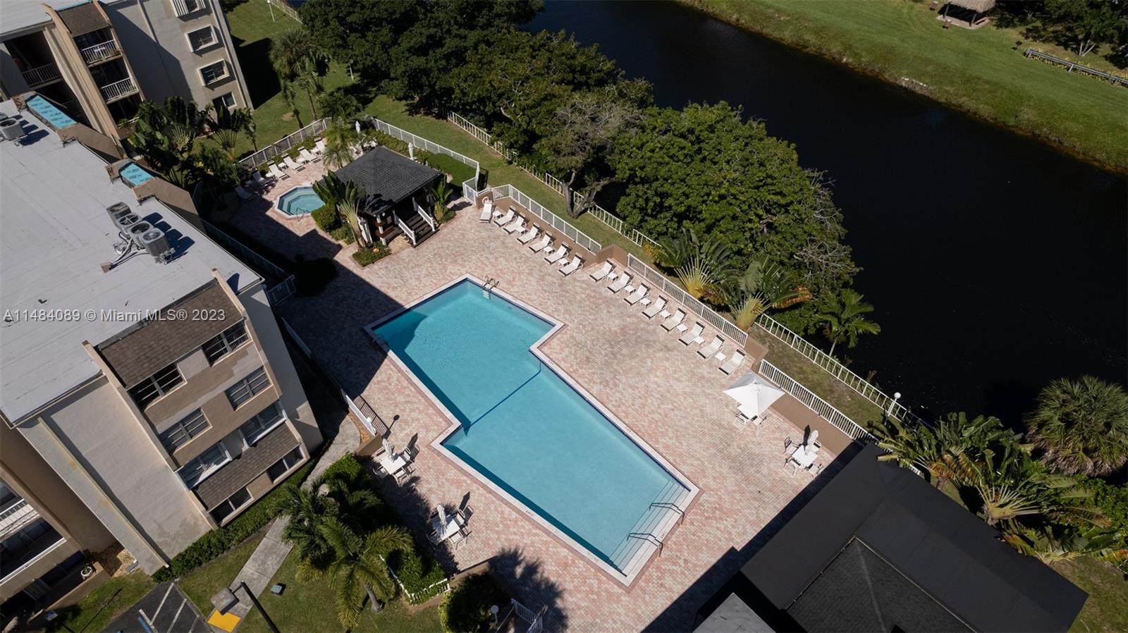 7715 Southwest 86th Street, Unit A2307 Miami, FL 33143 - Photo 85 of 89 an aerial view of a house