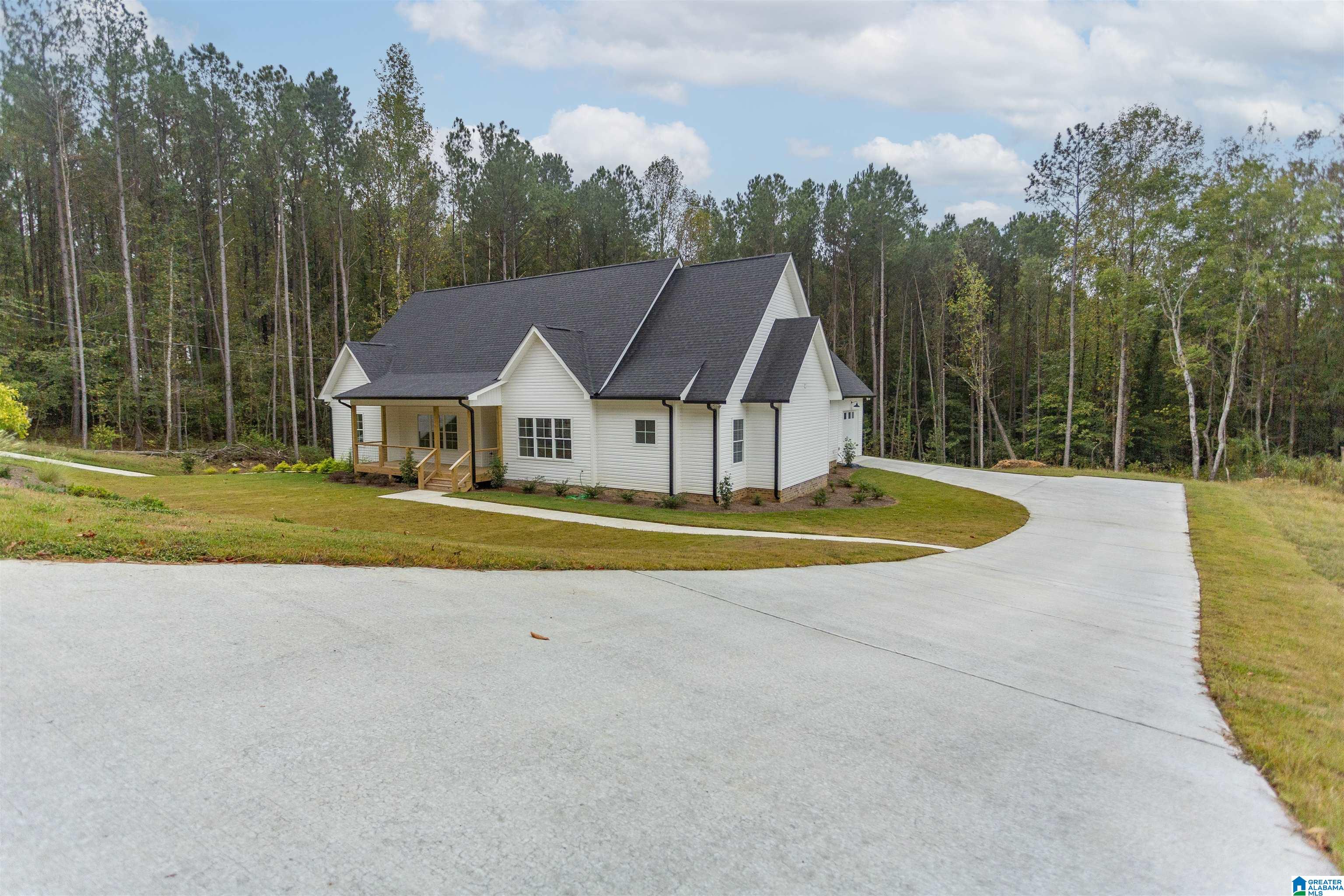 9176 Pritchett Road Gardendale, AL 35071 - Photo 2 of 82