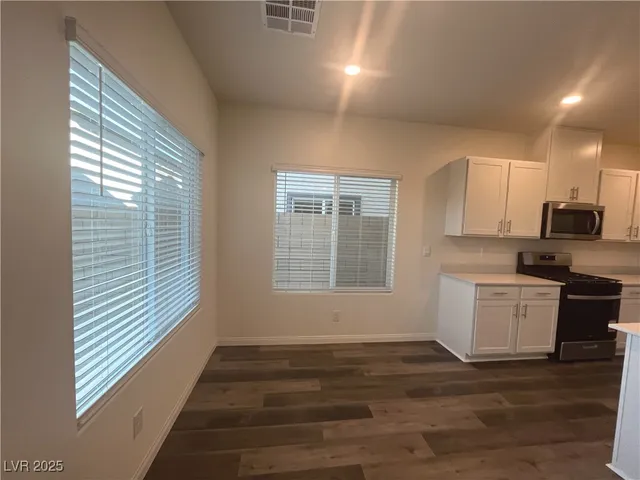 $2,200 | 510 Golden Cardinal Avenue, Henderson, NV 89011