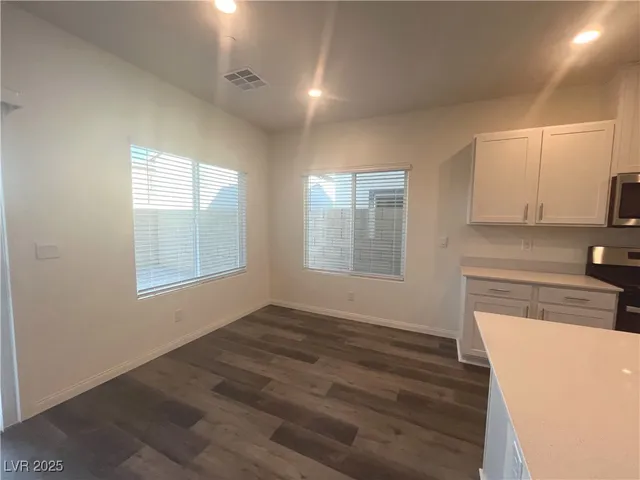 $2,200 | 510 Golden Cardinal Avenue, Henderson, NV 89011