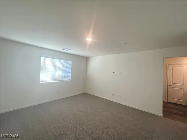 $2,200 | 510 Golden Cardinal Avenue, Henderson, NV 89011