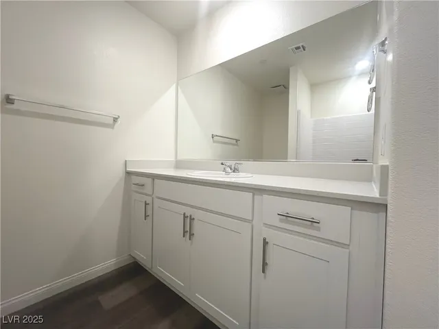 $2,200 | 510 Golden Cardinal Avenue, Henderson, NV 89011