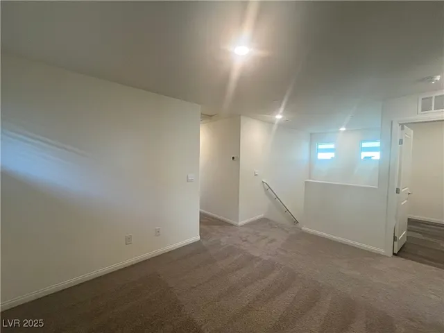 $2,200 | 510 Golden Cardinal Avenue, Henderson, NV 89011