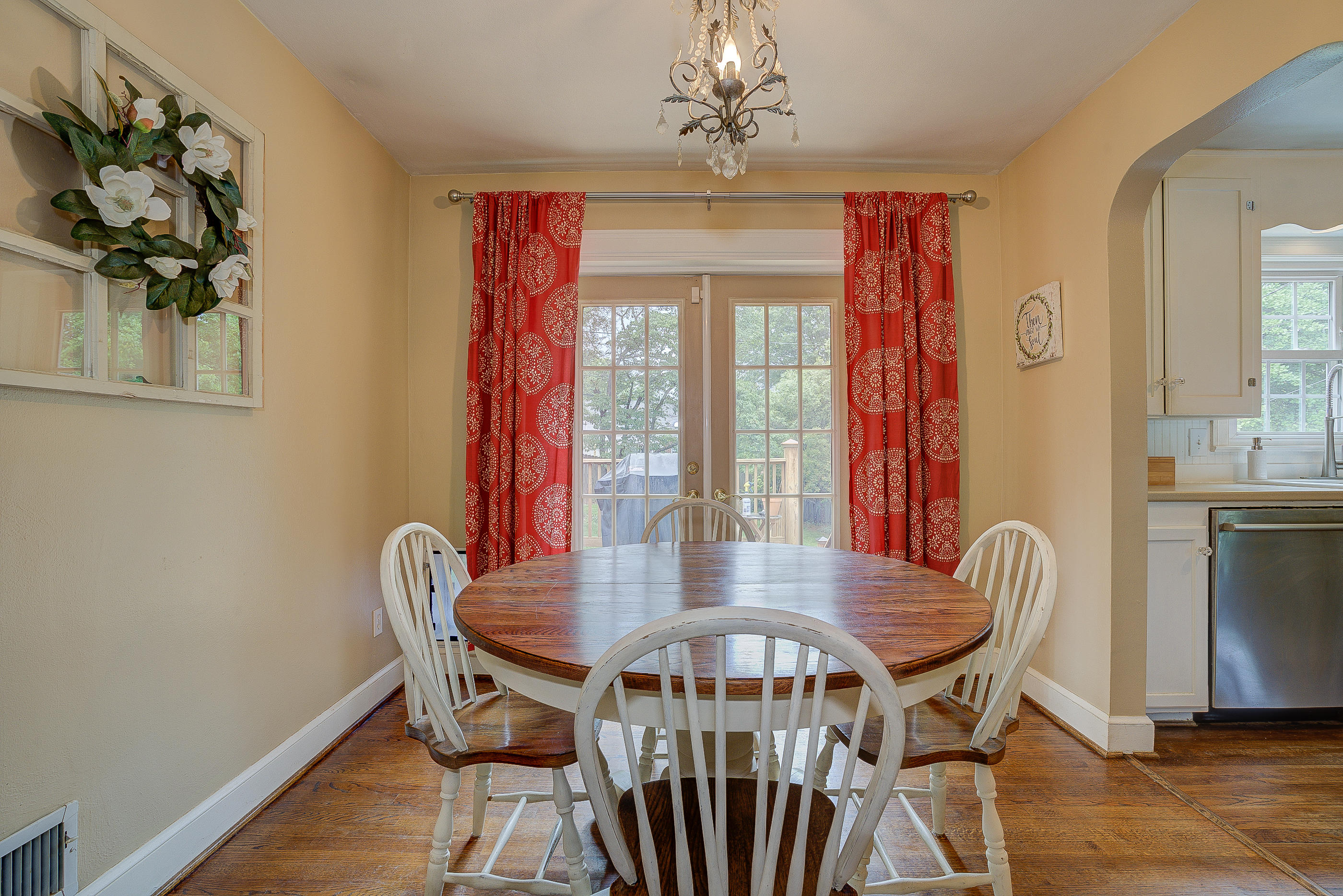 2327 Howard Road Southwest Roanoke, VA 24015 - Photo 12 of 28 158