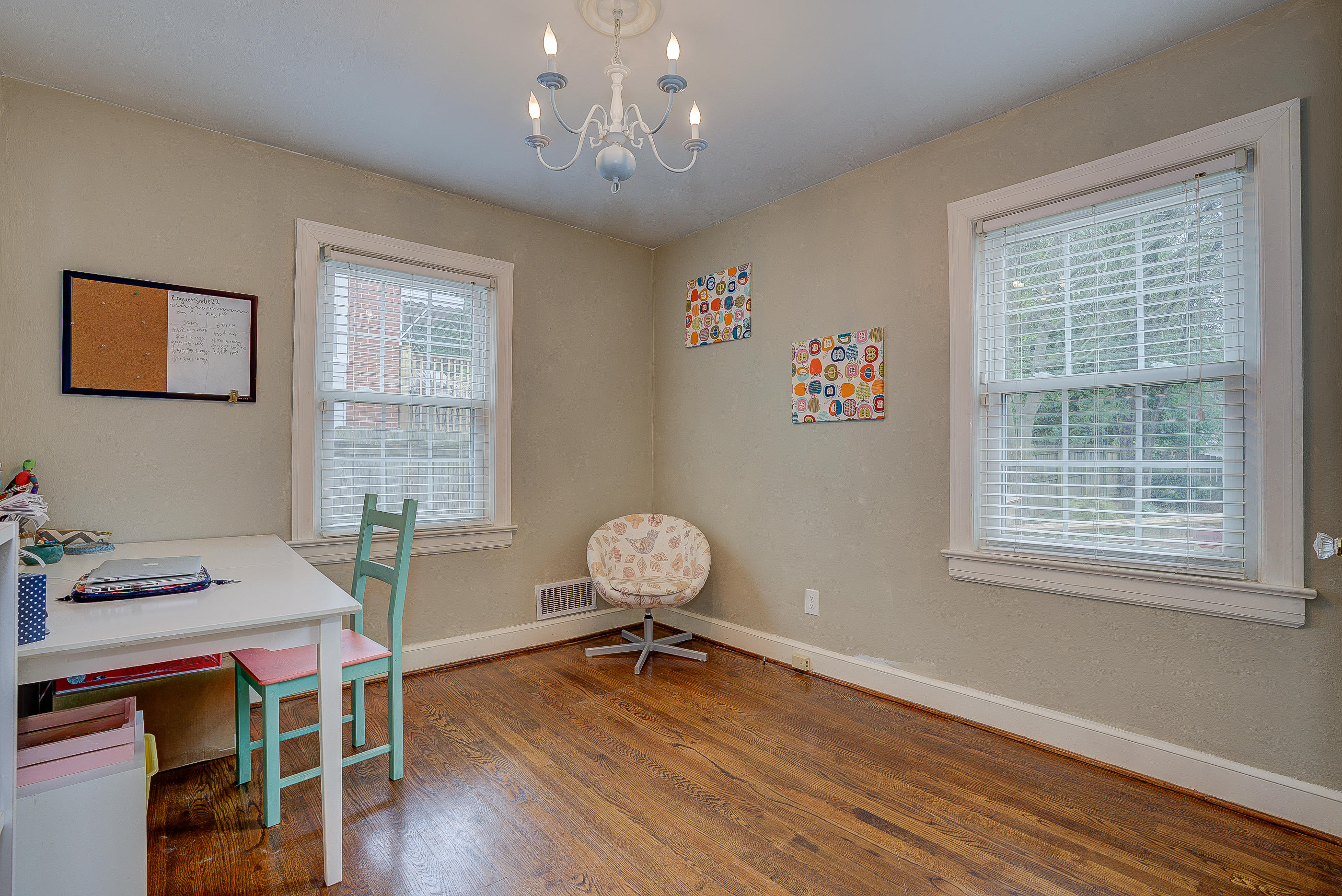 2327 Howard Road Southwest Roanoke, VA 24015 - Photo 21 of 28 178